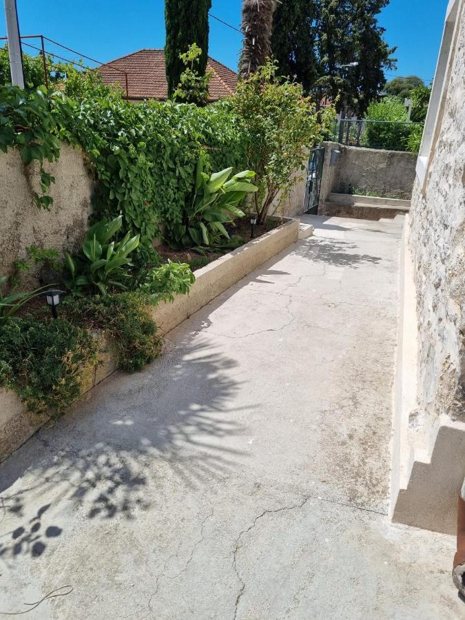 Apartmani Barbarosa Sveti Filip i Jakov Exterior foto