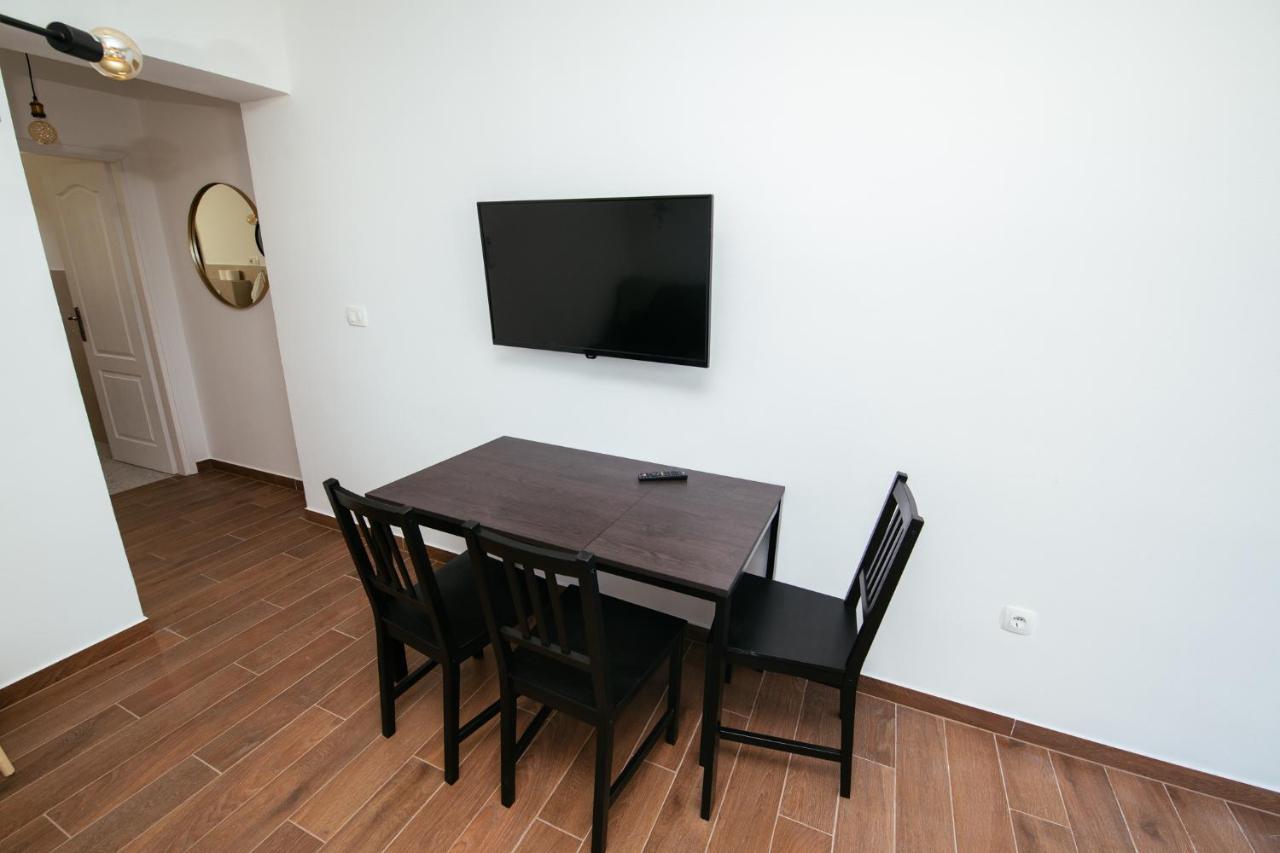 Apartmani Barbarosa Sveti Filip i Jakov Exterior foto